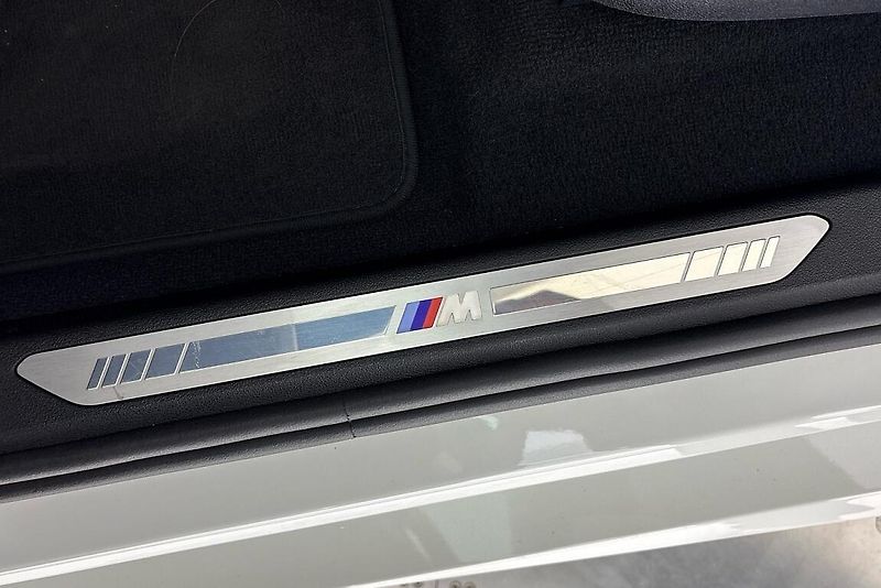 BMW X6 xDrive40d - fotka 19 z 28