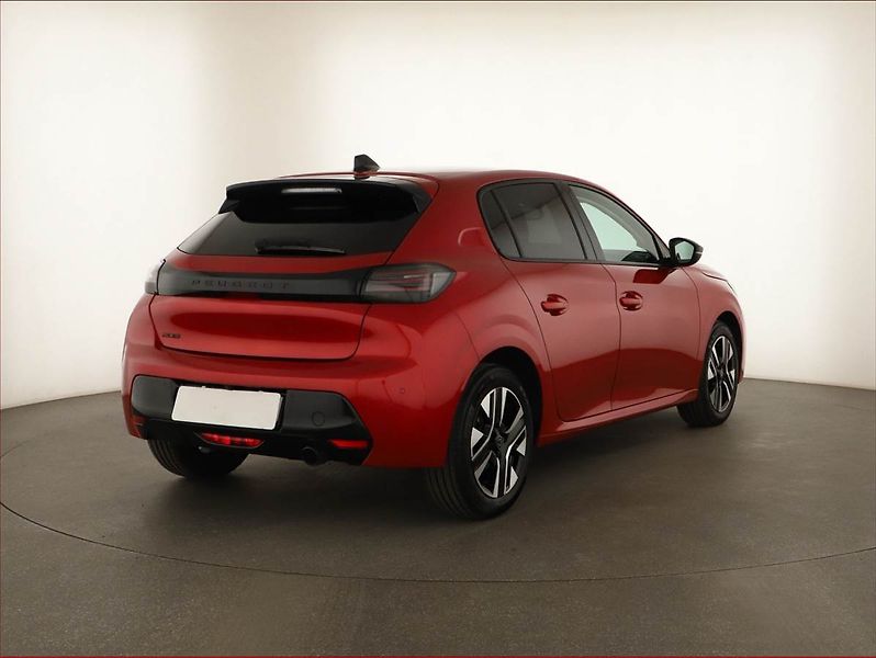Peugeot 208 (2024) 1.2 PureTech, ČR,1.maj - fotka 5 z 14
