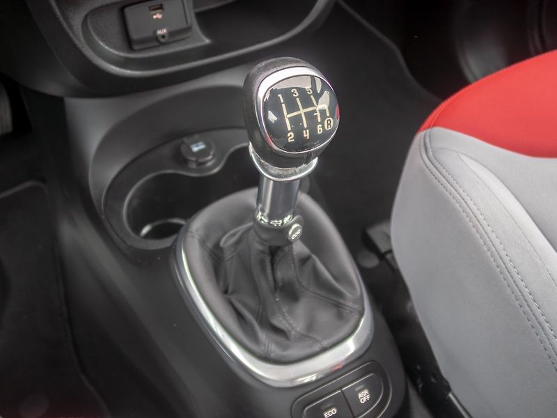 Fiat 500L (2013) 0.9T 77KW – KLIMA - fotka 27 z 44