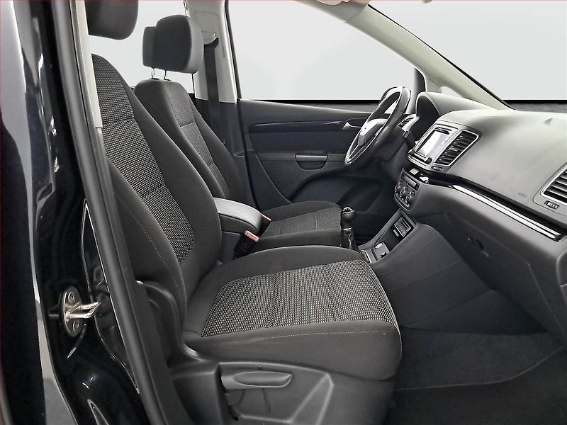 Seat Alhambra (2015) 2.0 TDI, Navi, Tempomat - fotka 9 z 15