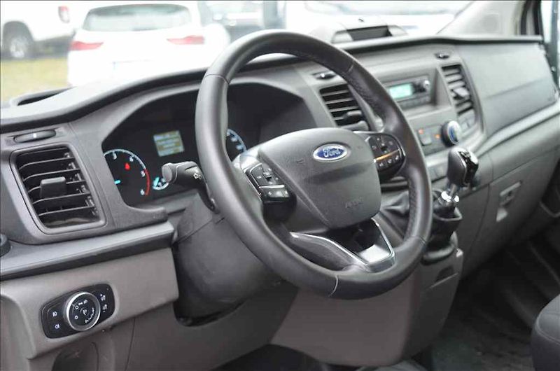 Ford Transit (2022) CUSTOM 2,0 D - fotka 11 z 18