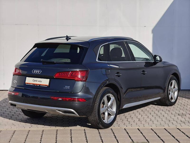 Audi Q5 Quattro S-Tronic  2,0TDI - fotka 2 z 24