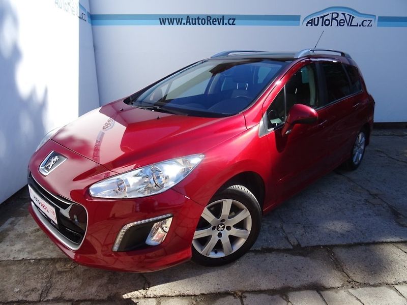 Peugeot 308 (2013) 1.6i,88kW,NovéČR,klima - fotka 2 z 21