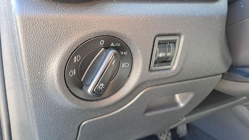 Škoda Fabia 1.0 TSI Comfort+NAVI - fotka 20 z 26