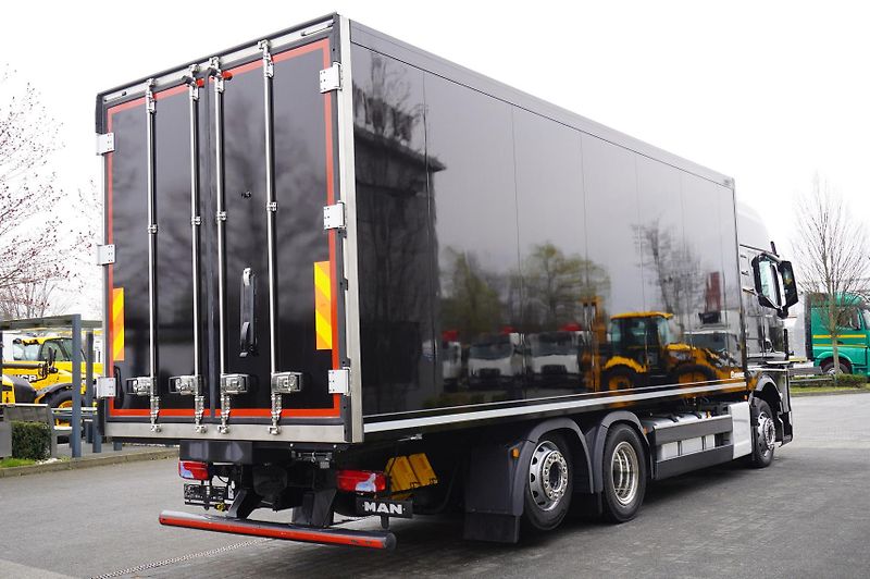 MAN TGX (2024) 28.480 6x2/ 2024/ Krone 18EPAL - fotka 3 z 24
