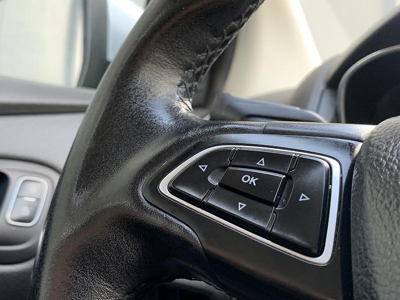 Ford Focus 1.6i PŮVOD ČR odp.DPH ZADÁNO - fotka 13 z 36