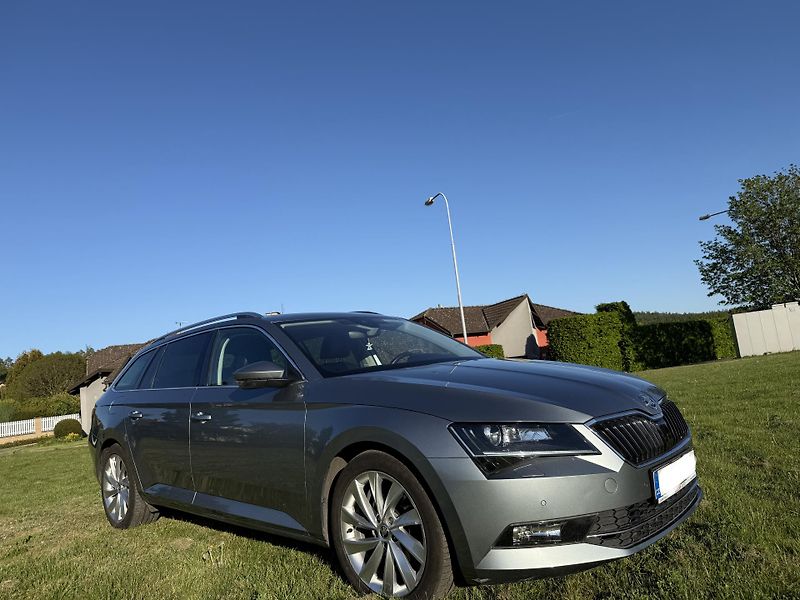 Škoda Superb (2017) - fotka 3 z 10