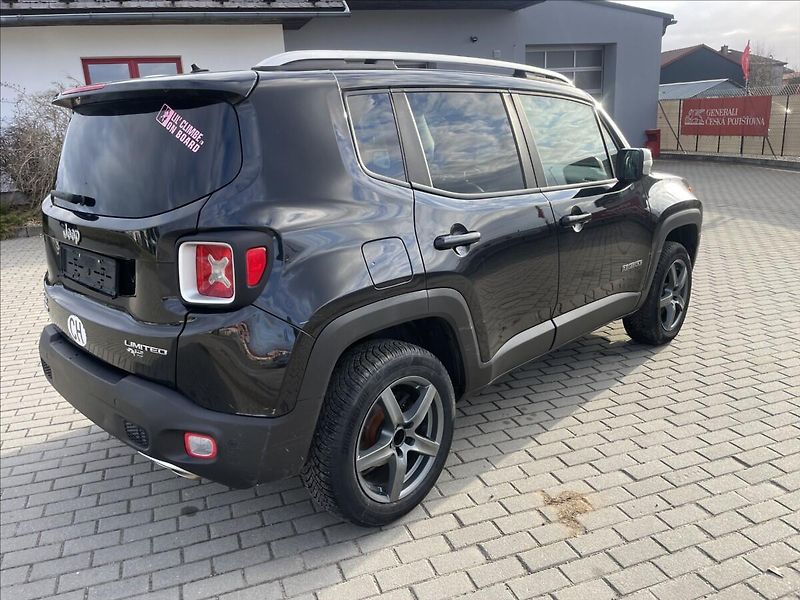 Jeep Renegade 2,0 CRD 103kw 4x4 LIMITED odp. - fotka 30 z 32