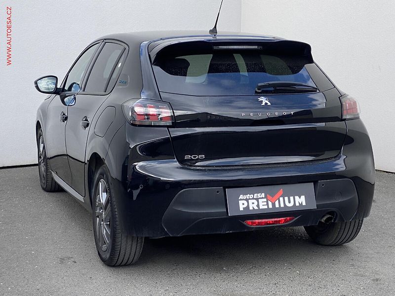 Peugeot 208 (2022) 1.2PT, Style, AT, LED - fotka 6 z 19