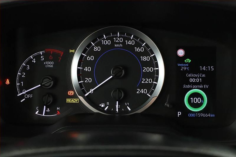 Toyota Corolla (2021) Active 1.8 Hybrid, Automat, ČR - fotka 8 z 19