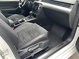 Volkswagen Passat 2.0TDi DSG 4x4 ELEGANCE-DPH-ČR - náhled 30