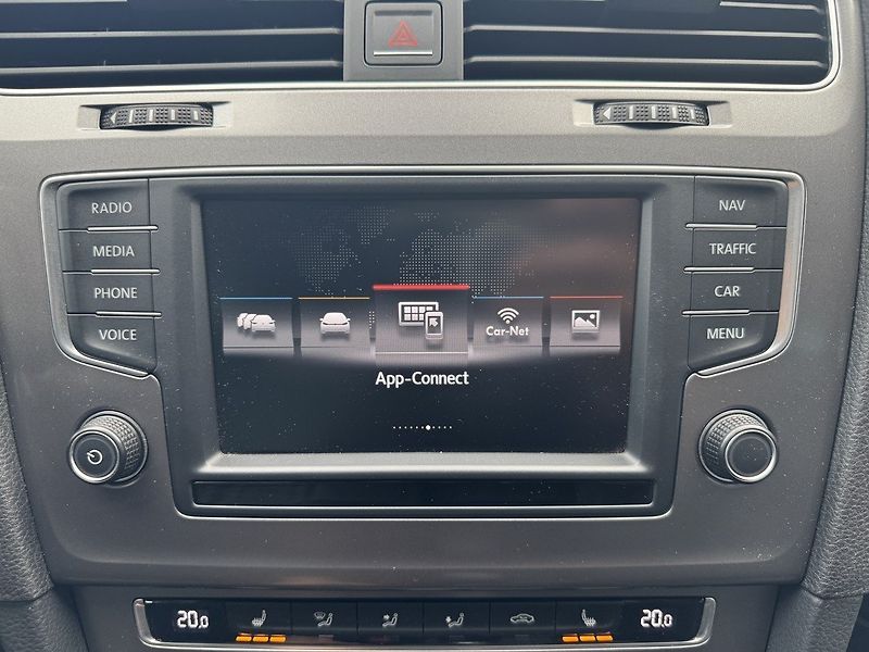 Volkswagen Golf (2016) 1.4TSi Lounge Navi Digi Klima - fotka 13 z 49