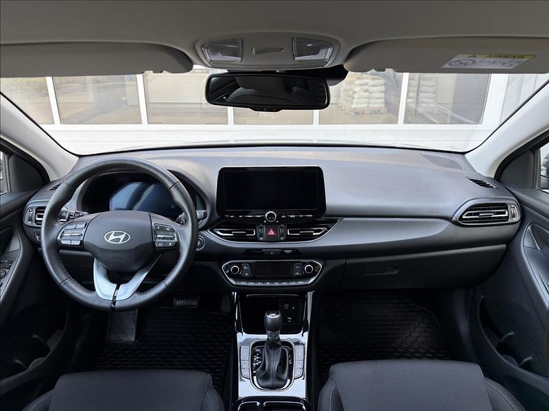 Hyundai i30 1,0 T-GDI DCT  WG FL Style - fotka 14 z 25