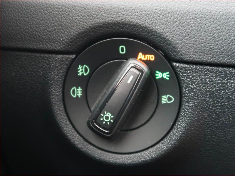 Škoda Octavia (2018) RS 2.0 TSI, Automat, Navi - fotka 18 z 23