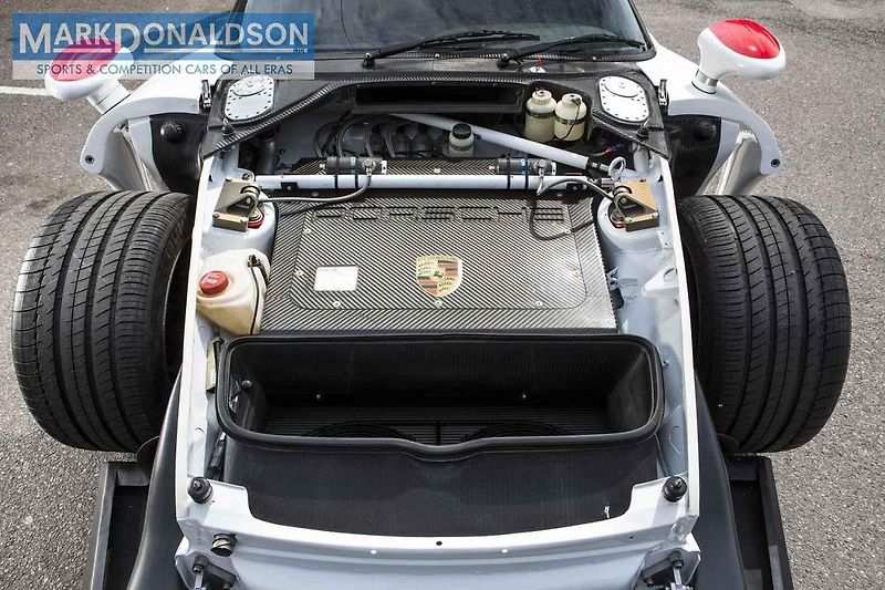 Porsche 993 GT1.