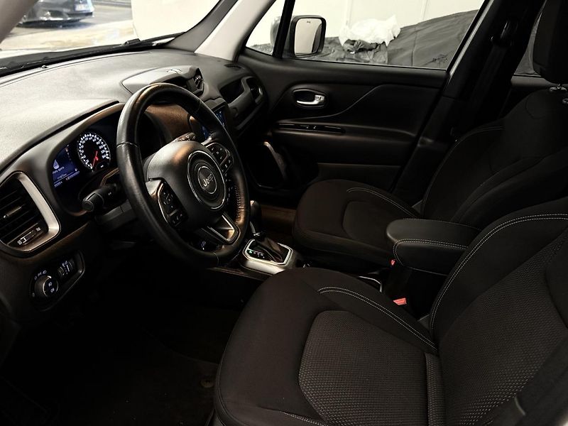 Jeep Renegade (2020) 1.3i,T4,180CV,REZERVOVÁNO - fotka 16 z 28