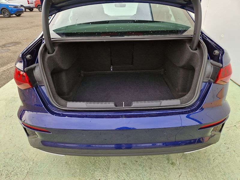 Audi A3 S-Line 35 TFSI - fotka 11 z 36