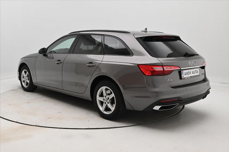 Audi A4 Avant 2,0 TDI 120kW Mild Hybri - fotka 7 z 26