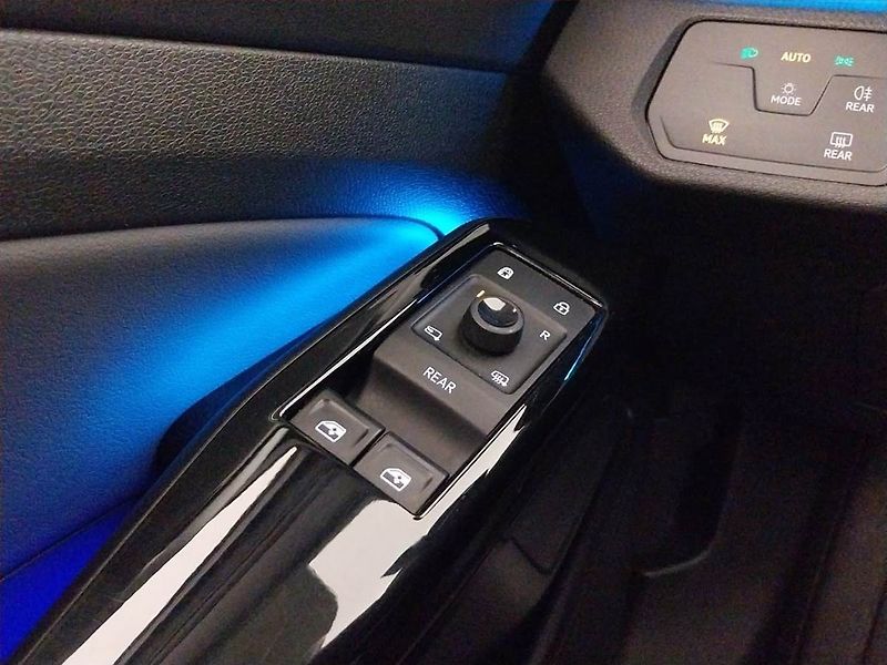 Volkswagen ID.4 (2022) Pure Perf. (55 kWh), SoH 89% - fotka 17 z 22