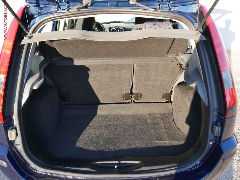 Ford Fusion (2003) 1.4 16V, AC, tažné - fotka 7 z 15