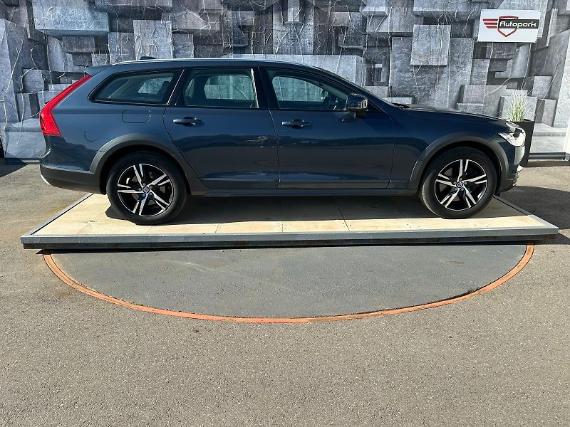 Volvo V90 (2018) 2.0D, 140KW, CROSSCOUNTRY - fotka 5 z 25