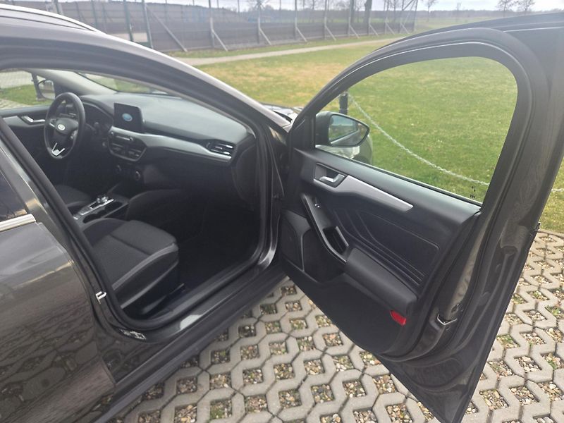 Ford Focus 1.5 EcoBlue 88kW, A/T,LED,DPH - fotka 11 z 26