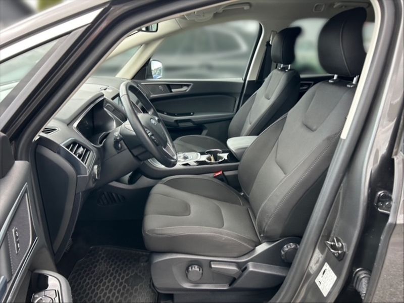 Ford S-MAX 2,5 DT HEV Titanium AT - fotka 7 z 11
