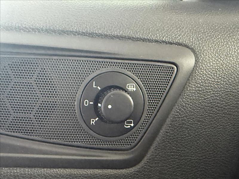 Škoda Yeti 2,0   TDI,DRIVE,TAŽNÉ,SERVISKA - fotka 11 z 25