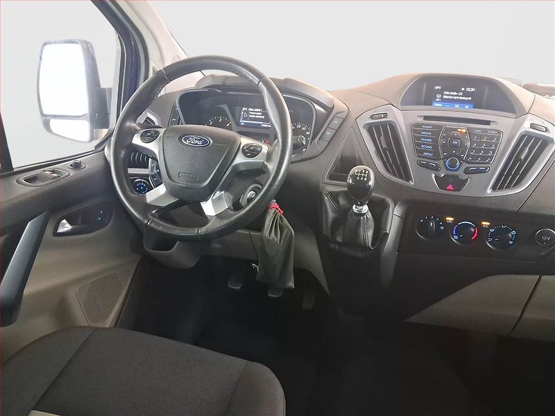 Ford Tourneo Custom (2016) Titanium 2.0 EcoBlue, ČR - fotka 7 z 21