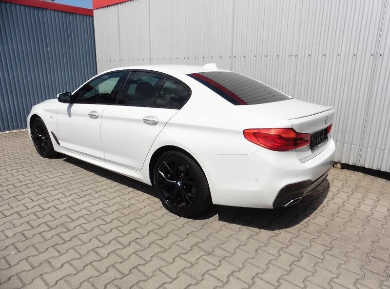 BMW Řada 5 520d xDrive M-Paket Navi - fotka 3 z 14