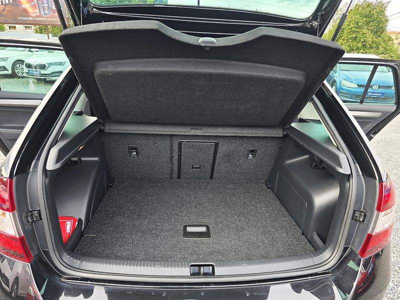 Škoda Rapid TSI 81KW XENON NAVi KAMERA 1Ma - fotka 17 z 29