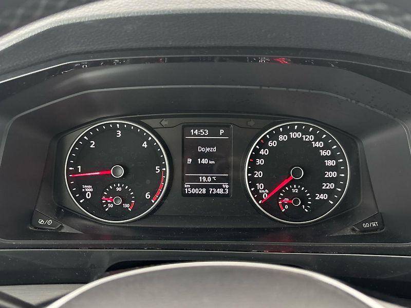 Volkswagen Multivan Comfortline DSG - fotka 11 z 28