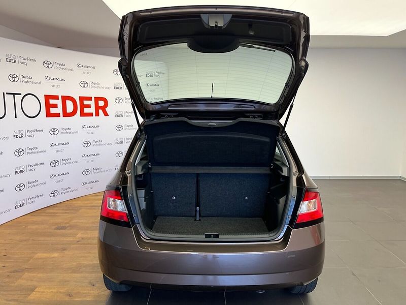 Škoda Fabia 1.2 TSI 81kW Ambition - fotka 7 z 29