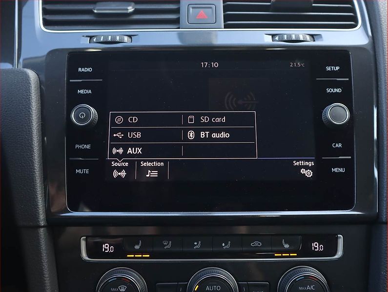 Volkswagen Golf (2018) 1.6 TDI, Serv.kniha, Tempomat - fotka 13 z 21
