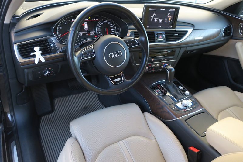 Audi A6 Allroad 3.0TDI 200kW Quat. Stronic ČR - fotka 15 z 50