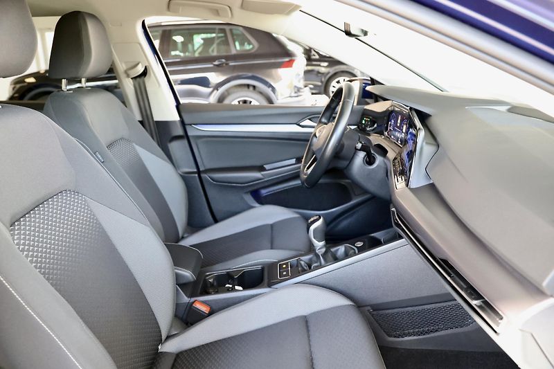 Volkswagen Golf Variant (2023) 2.0TDI LED Navi Tažné Display - fotka 18 z 31