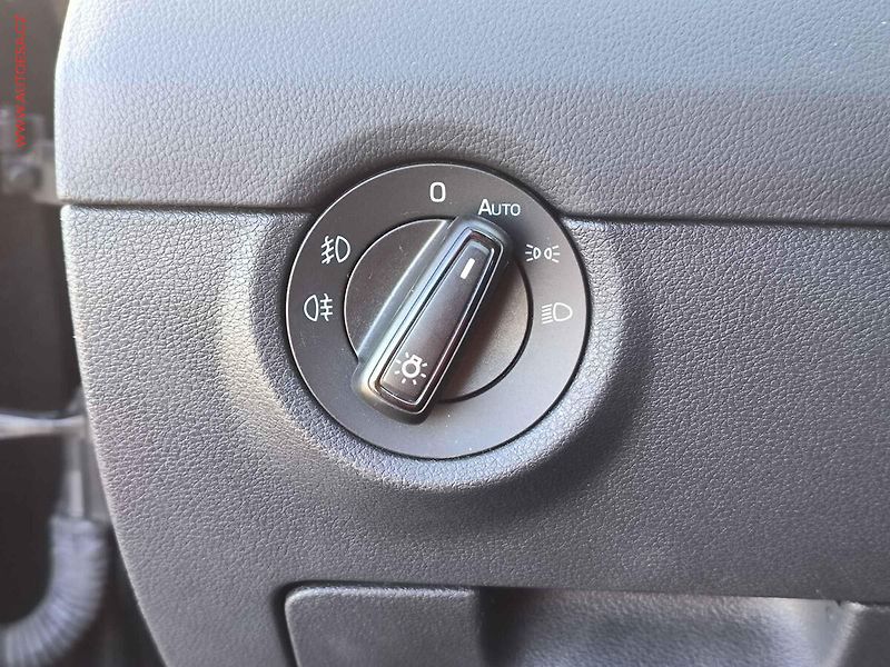 Škoda Octavia (2017) 1.4 TSi, Joy, bixenon - fotka 19 z 21