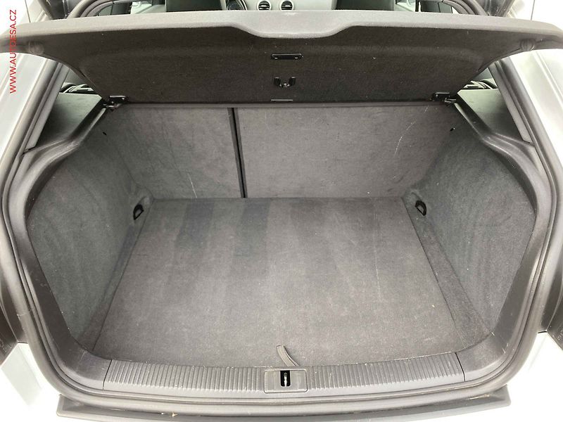 Audi S3 (2011) 2.0 TFSi Quattro, Bixen, šíbr - fotka 7 z 15
