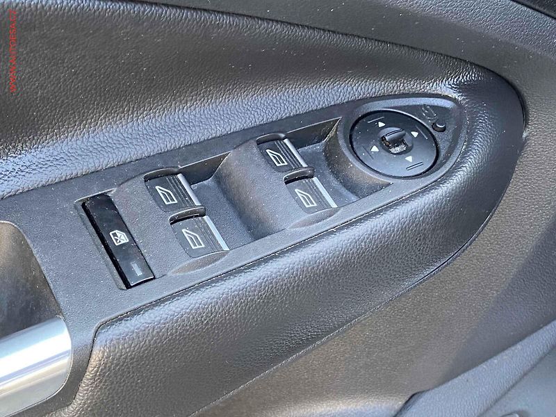 Ford Kuga (2019) 1.5 EB, Navi, kamera, TZ - fotka 11 z 18
