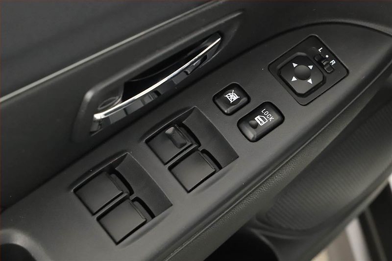 Mitsubishi ASX (2015) 1.6 MIVEC, ČR,1.maj - fotka 13 z 16