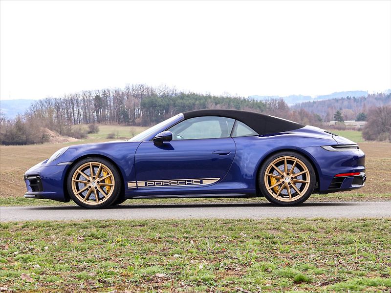 Porsche 911 Carrera S 3,0 V6 331kW 7MAN DP - fotka 4 z 50
