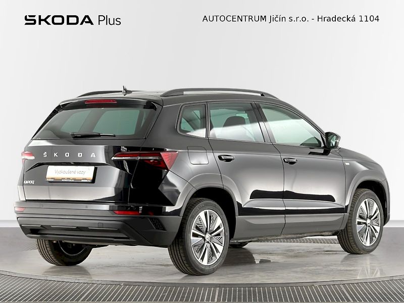 Škoda Karoq (2022) 1.5TSI 110kW Ambition Tour - fotka 2 z 31