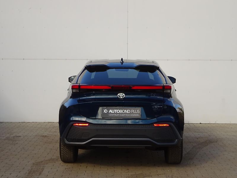 Toyota C-HR 1.8 HSD e-CVT 140k Style - fotka 9 z 20
