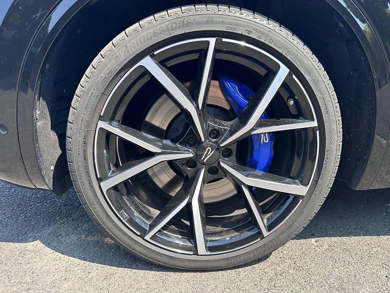 Volkswagen Touareg R 3.0 TSI eHybrid 340kW  - fotka 21 z 21