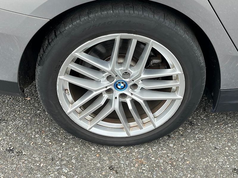 BMW i5 I5 Touring 250kw 93,1 SOH - fotka 8 z 8