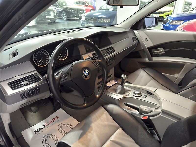 BMW Řada 5 2,2   520i V6 ANGEL SUPER STAV - fotka 8 z 38