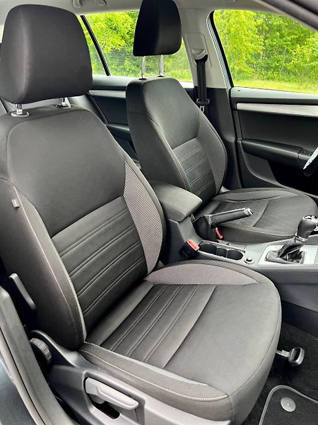 Škoda Octavia (2018) III FL COMBI 2.0 TDI DSG - fotka 9 z 28