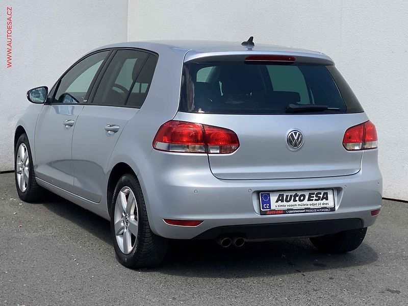 Volkswagen Golf (2012) 2.0 TDi, Style, navi - fotka 6 z 18