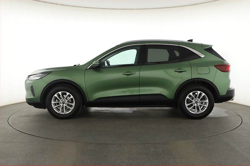 Ford Kuga (2024) Titanium 1.5 EcoBoost - fotka 3 z 20