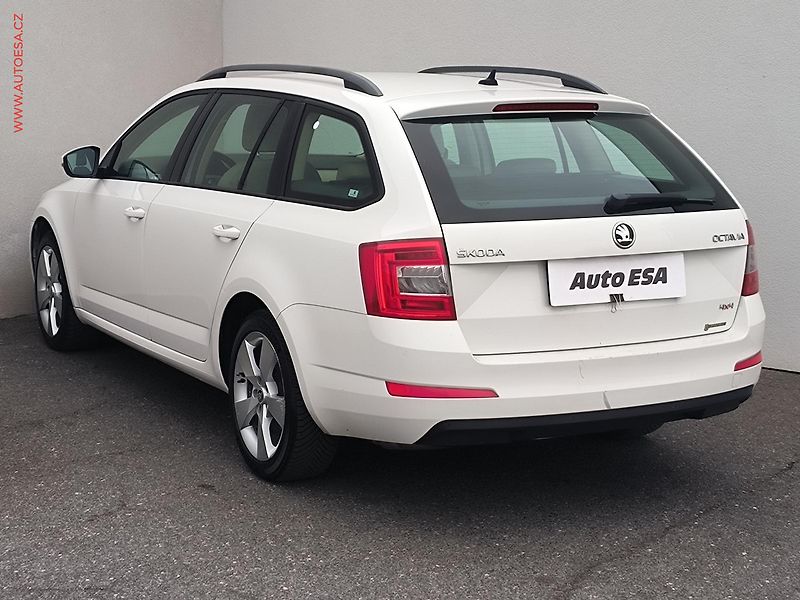 Škoda Octavia (2013) 1.8 TSI 4x4, ČR, Ambition - fotka 6 z 20
